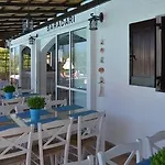 σαραντάρι Lägenhetshotell 3*