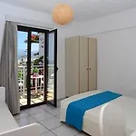 σαραντάρι 아파트호텔 3*
